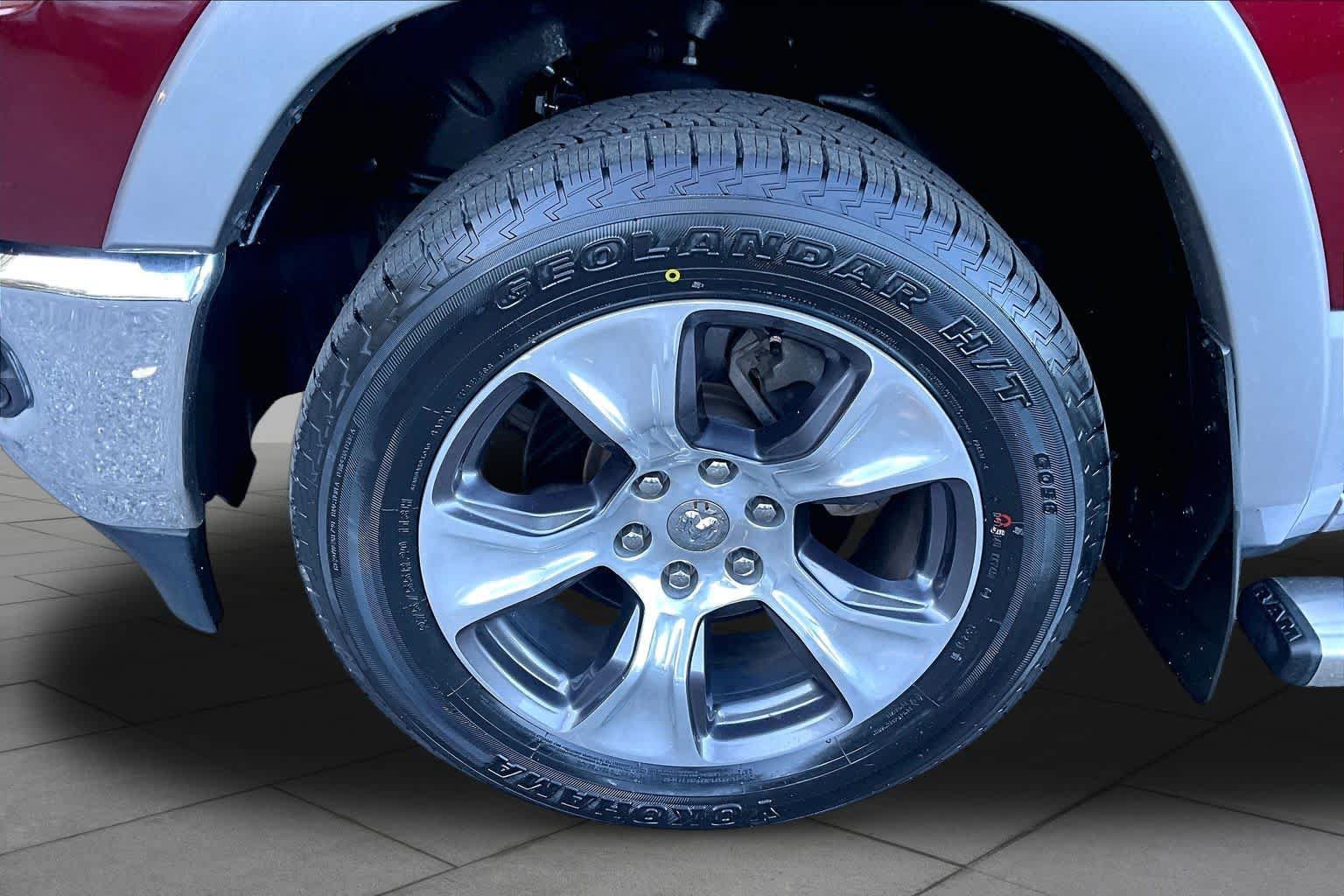 Used 2021 RAM 1500 Laramie AWD/4WD image 11