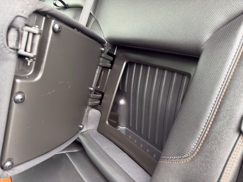 Used 2022 GMC Sierra 1500 AT4 w/ AT4 Preferred Package image 35