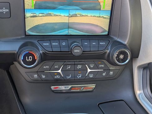 Used 2016 Chevrolet Corvette Z06 w/ 3LZ Preferred Equipment Group image 27