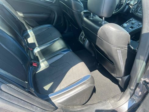 Used 2017 Chrysler 200 S w/ Comfort Group AWD/4WD image 12