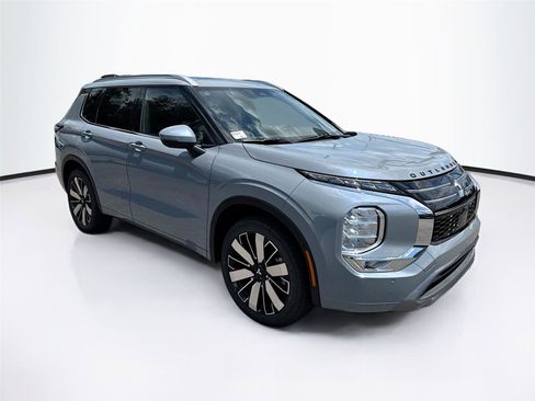 New 2026 Mitsubishi Outlander SEL FWD image 32