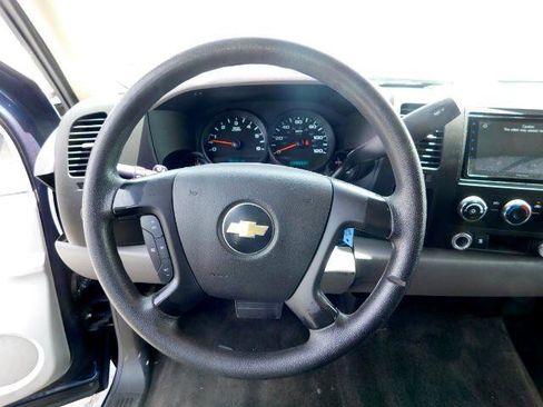 Used 2010 Chevrolet Silverado 1500 W/T image 17