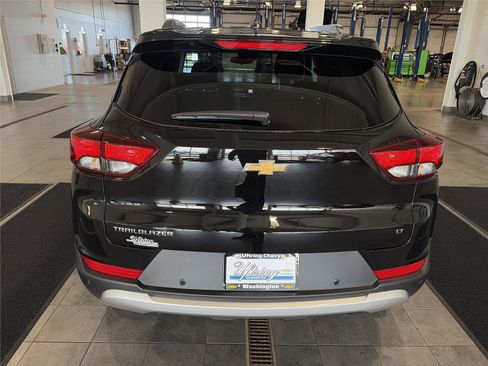 New 2026 Chevrolet TrailBlazer LT w/ LT Cold Weather Package FWD image 4