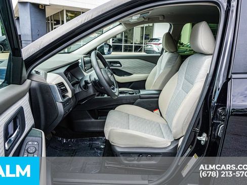 Used 2023 Nissan Rogue SV AWD/4WD image 18