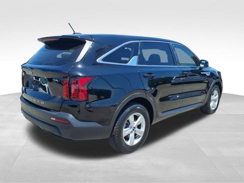 Used 2021 Kia Sorento LX FWD image 26