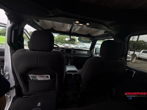 Used 2022 Jeep Wrangler Unlimited Sport image 28