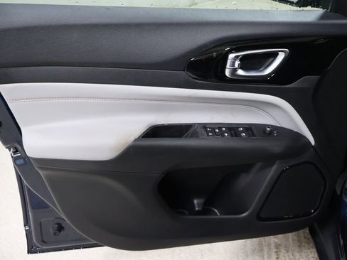 New 2026 Jeep Compass Limited image 11