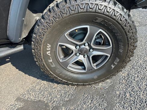 Used 2020 Jeep Wrangler Sport AWD/4WD image 2