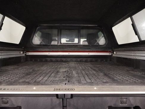 Used 2024 Nissan Titan SV w/ SV Convenience Package AWD/4WD image 25