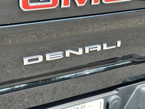 Used 2024 GMC Sierra 3500 Denali Ultimate AWD/4WD image 9