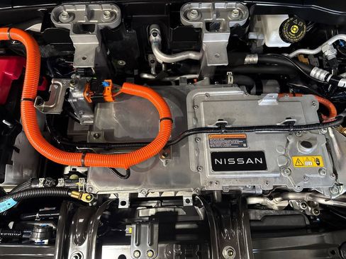 Used 2024 Nissan Ariya AWD image 56
