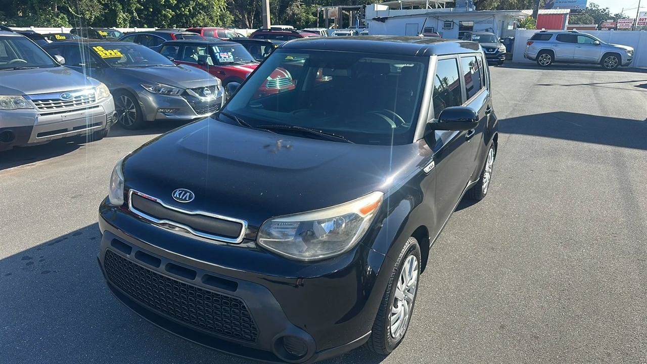 Used 2015 Kia Soul FWD image 11