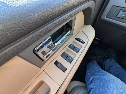 Used 2011 Ford F150 XLT w/ XLT Chrome Pkg image 17