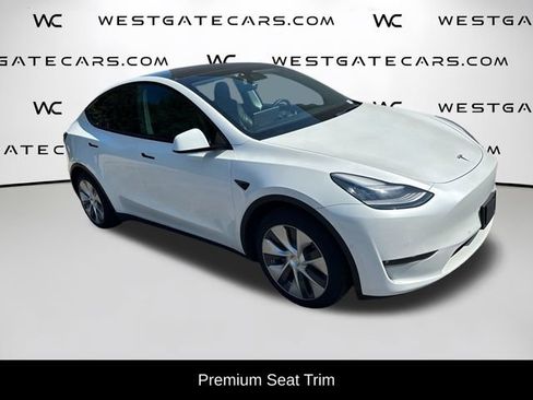 Used 2021 Tesla Model Y Long Range AWD/4WD image 31