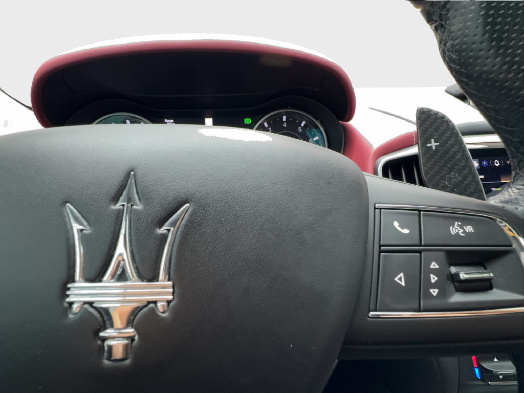 Used 2023 Maserati Ghibli Modena RWD image 47