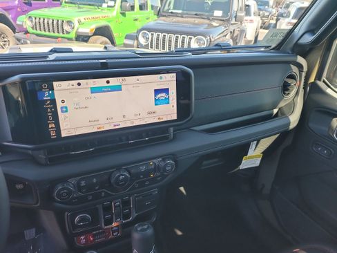 New 2026 Jeep Wrangler Unlimited Rubicon image 15