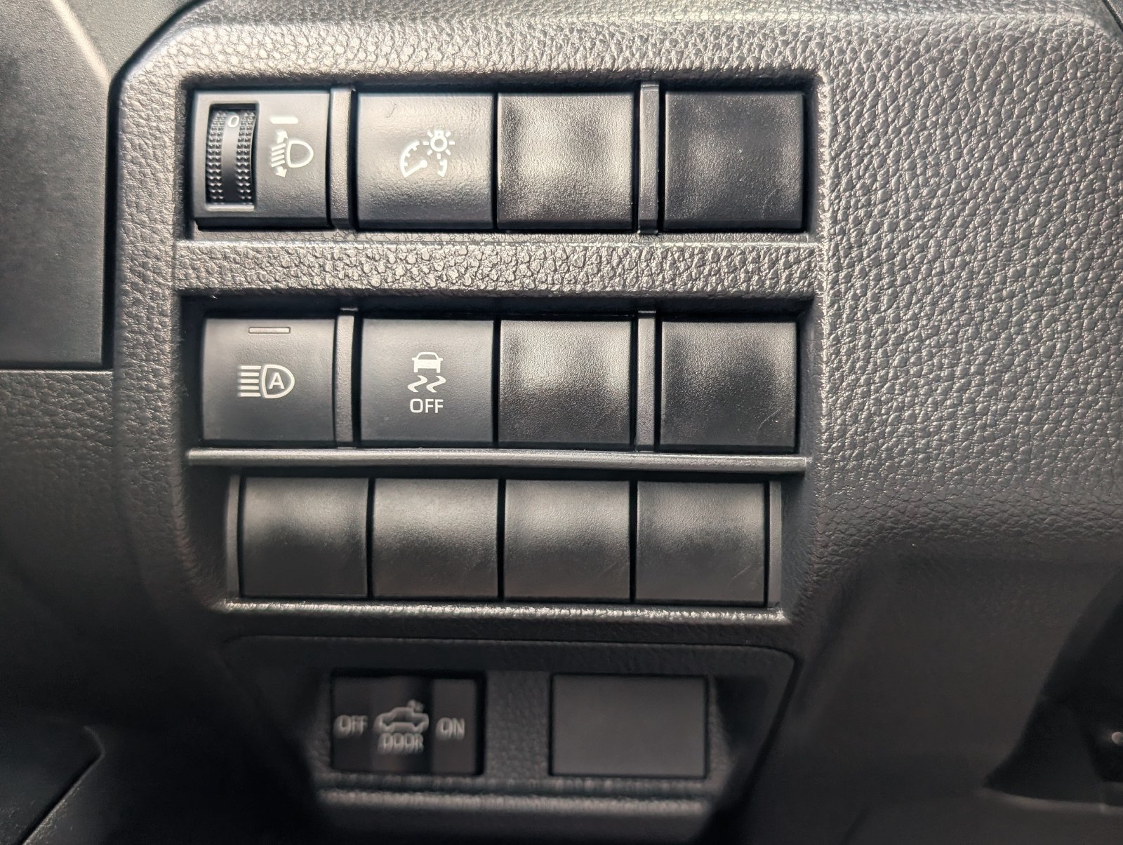 Used 2024 Toyota Tacoma SR AWD/4WD image 23