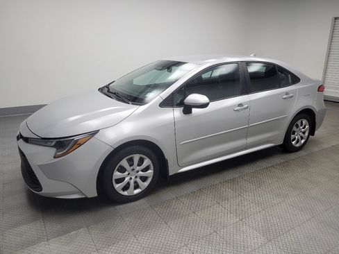 Used 2024 Toyota Corolla LE image 2