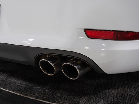 Used 2016 Porsche 911 Carrera 4S image 31