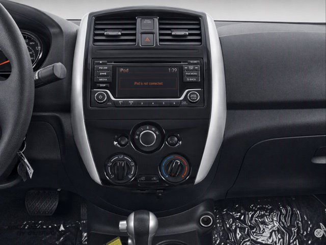 Used 2018 Nissan Versa SV w/ SV Special Edition Package FWD image 13