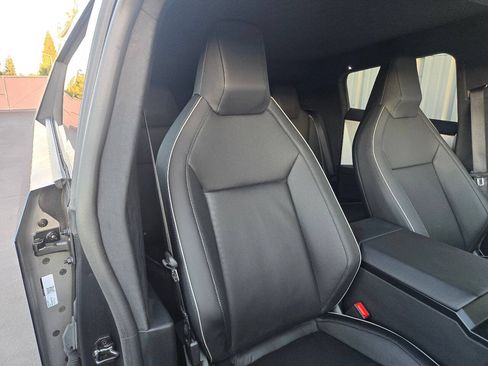 Used 2024 Tesla Cybertruck Cyberbeast AWD/4WD image 26