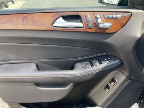 Used 2019 Mercedes-Benz GLS 450 4MATIC w/ Premium 1 Package image 18