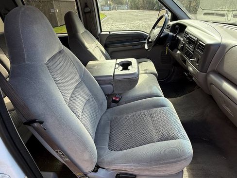 Used 2001 Ford F250 XLT image 28