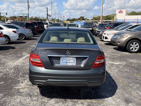 Used 2013 Mercedes-Benz C 250 Sedan image 5