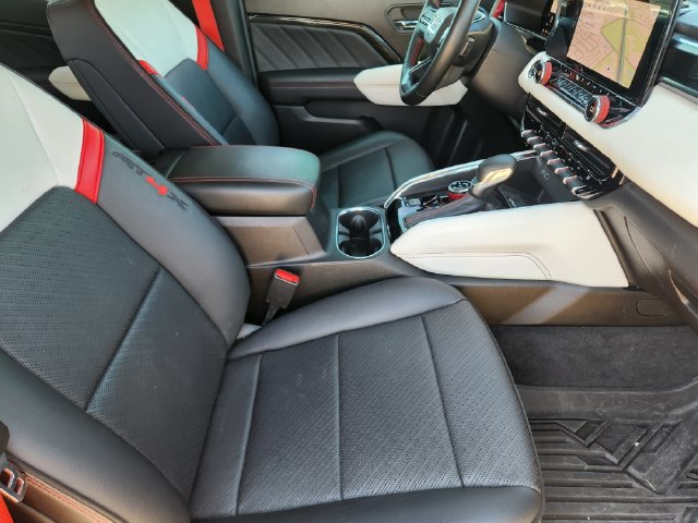 Used 2023 GMC Canyon AT4X AWD/4WD image 14