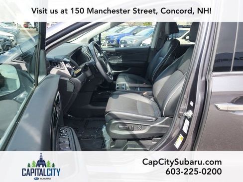 Used 2023 Honda Odyssey Elite image 12