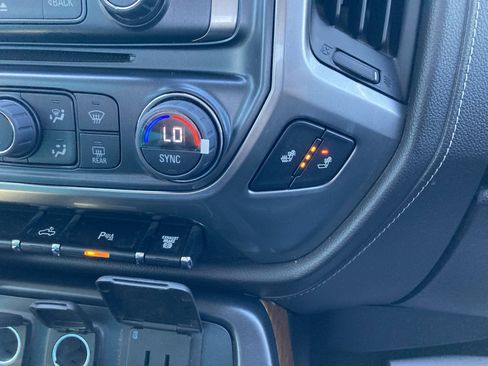 Certified 2019 Chevrolet Silverado 2500 LTZ w/ Duramax Plus Package image 28