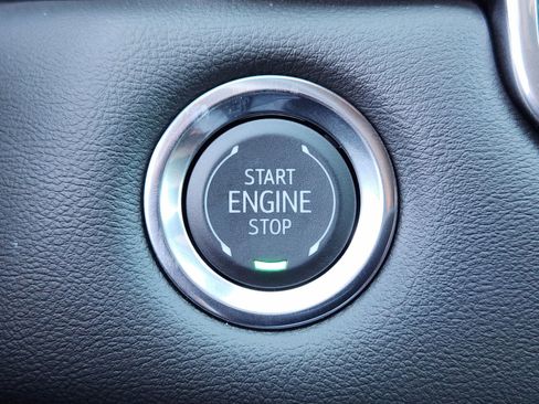 New 2026 GMC Canyon Elevation w/ Convenience Package image 24