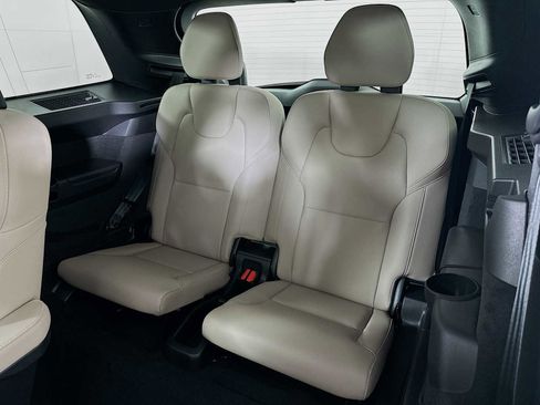 New 2026 Volvo XC90 B6 Plus w/ Protection Package image 25