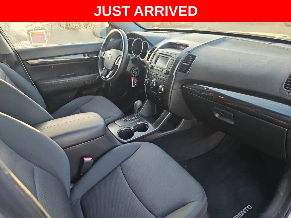 Used 2013 Kia Sorento LX w/ Convenience Pkg AWD/4WD image 14