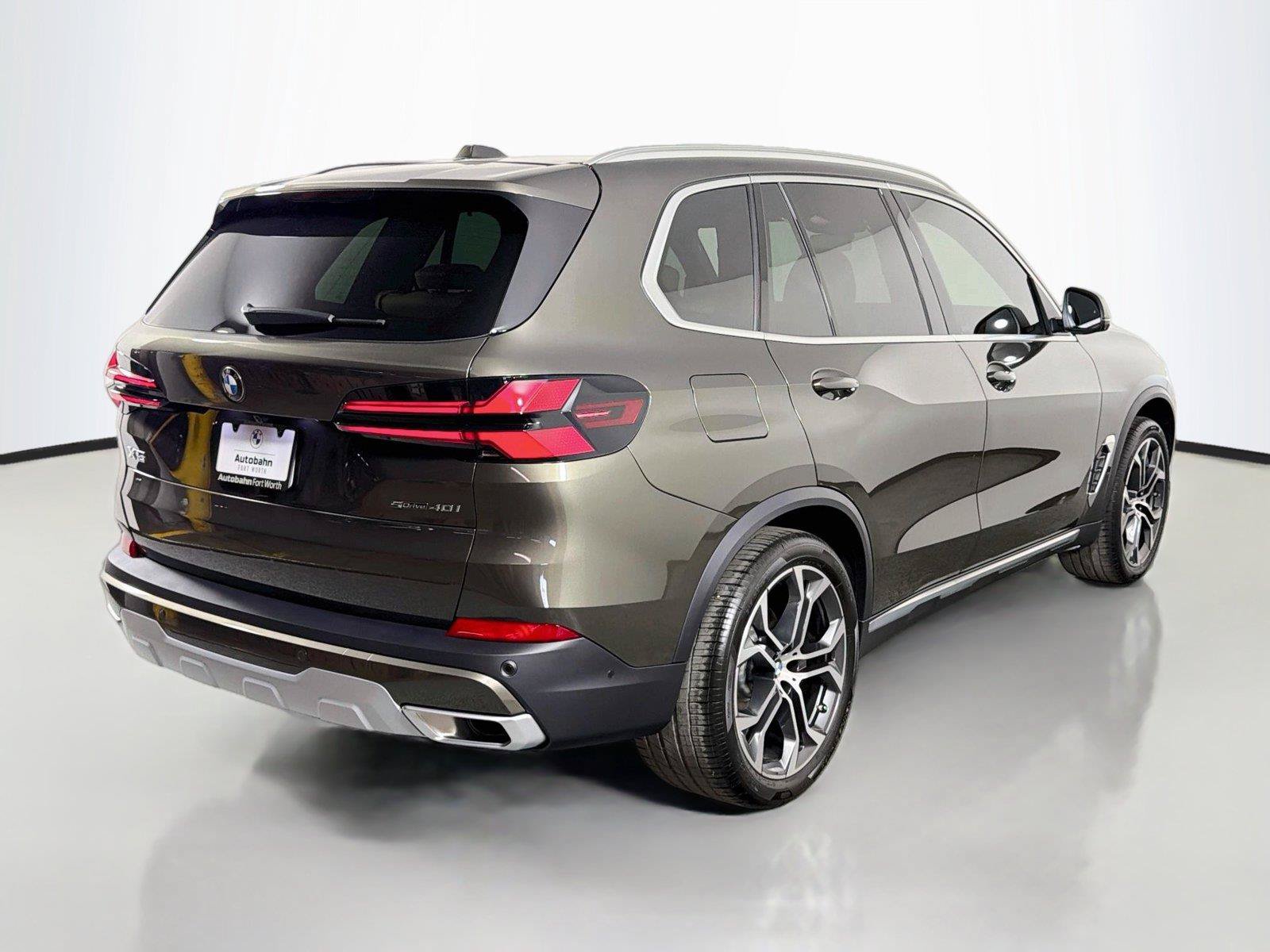 New 2026 BMW X5 sDrive40i w/ Premium Package RWD image 5