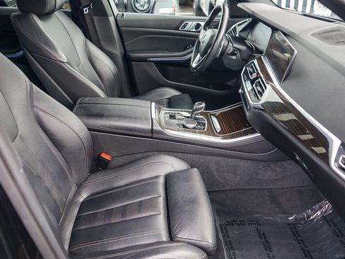 Used 2019 BMW X5 xDrive40i w/ Premium Package image 15