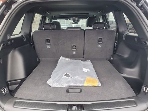 New 2026 Jeep Grand Cherokee Laredo image 9