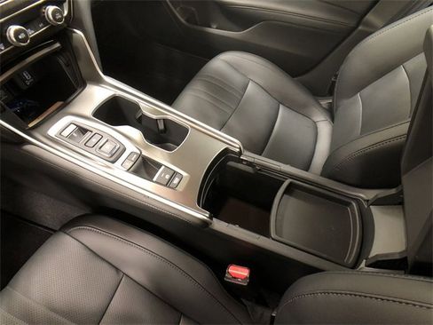 Used 2020 Honda Accord Touring image 24
