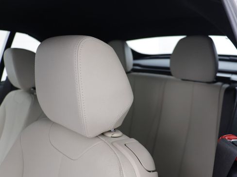 Used 2020 BMW 230i xDrive Convertible w/ Convenience Package image 13