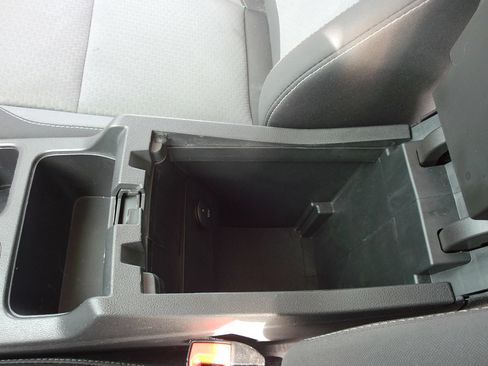 Used 2018 Ford Escape SE FWD image 28