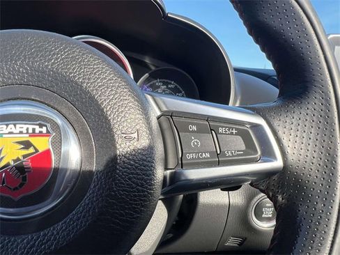 Used 2020 FIAT 124 Spider Abarth w/ Convenience Group image 25