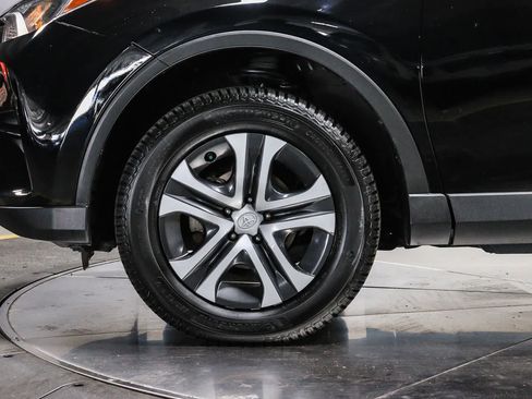 Certified 2017 Toyota RAV4 LE w/ Carpet Mat Package AWD/4WD image 9