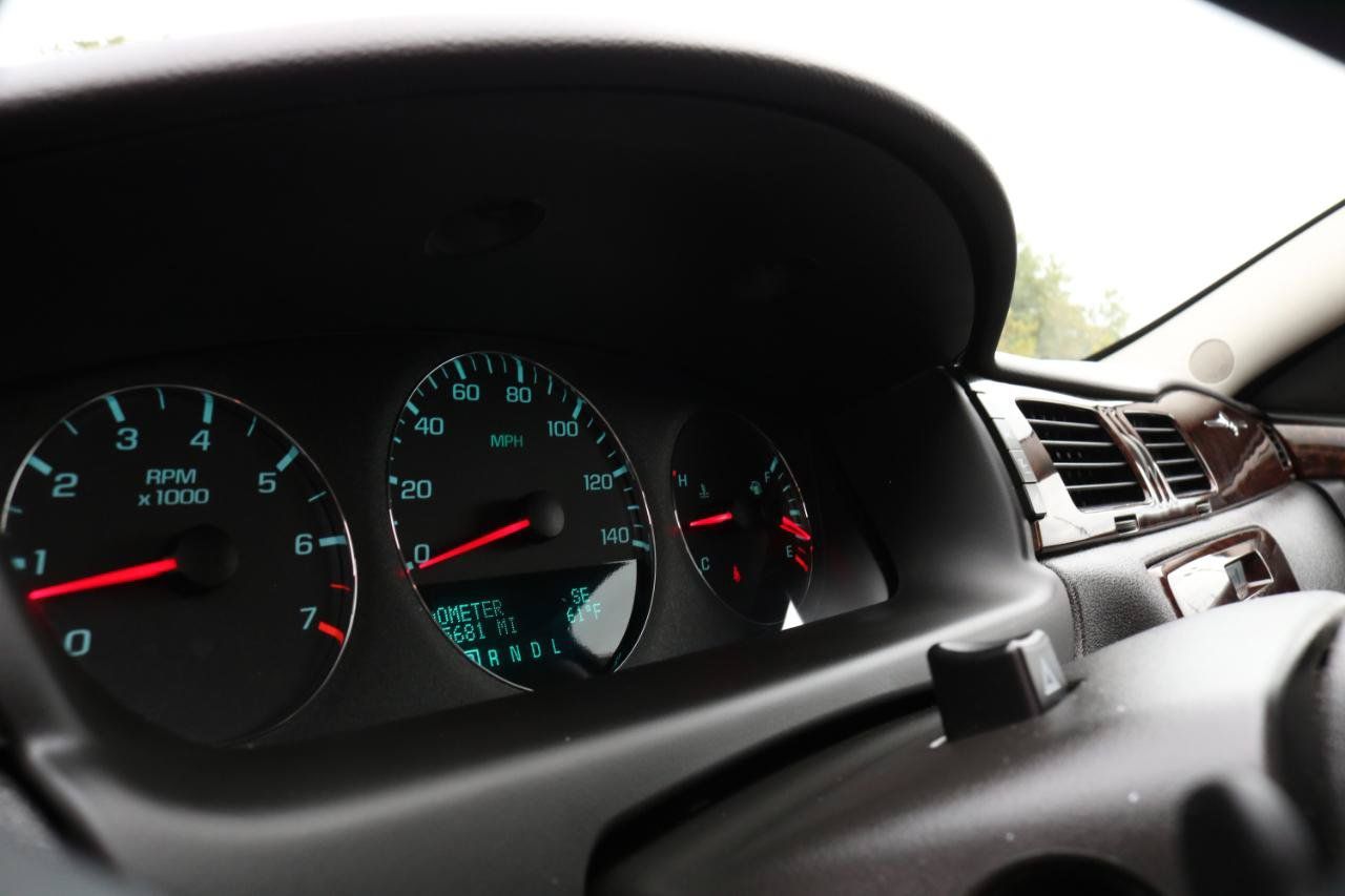 Used 2014 Chevrolet Impala LTZ FWD image 25