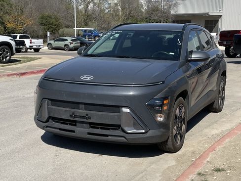 Used 2024 Hyundai Kona SEL image 1