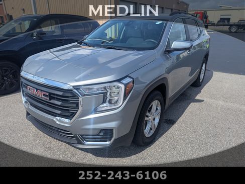 Used 2024 GMC Terrain SLE w/ Driver Convenience Package FWD image 1
