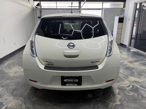 Used 2012 Nissan Leaf SV image 8