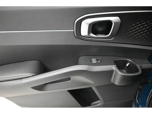 New 2026 Kia Sorento S image 11