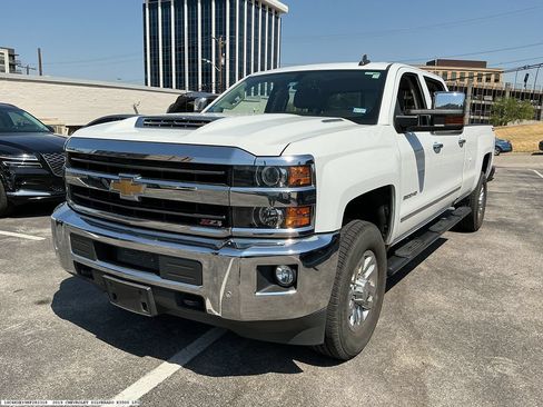 Used 2019 Chevrolet Silverado 3500 LTZ w/ Duramax Plus Package AWD/4WD image 4