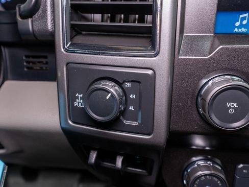 Used 2019 Ford F250 XLT w/ XLT Value Package image 21