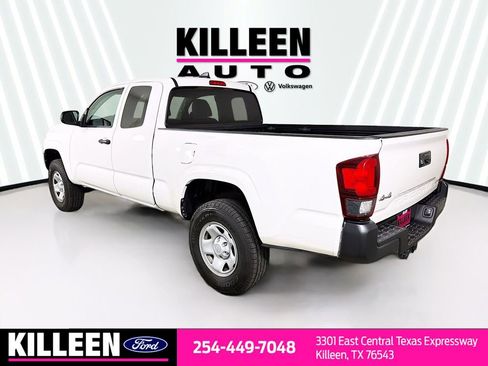 Used 2021 Toyota Tacoma SR AWD/4WD image 6